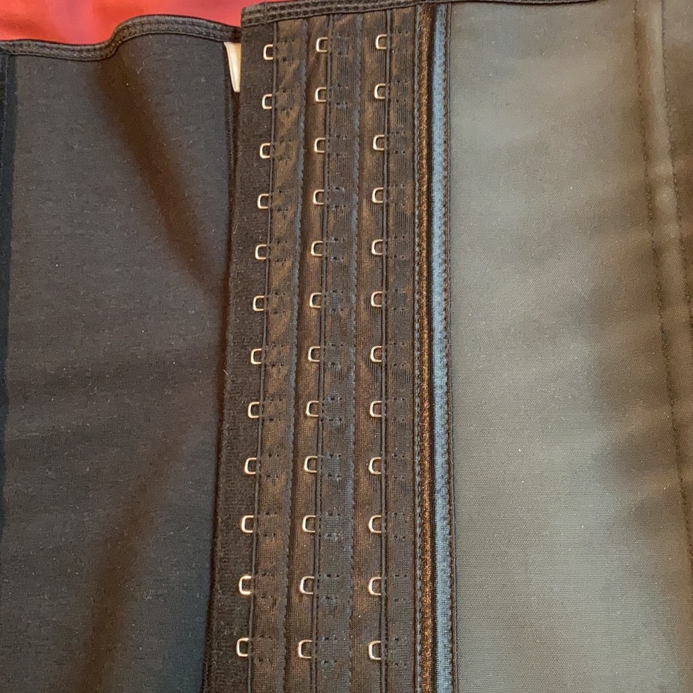 Waist trainer - Picture 2 of 3